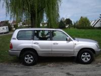 TOYOTA HDJ100