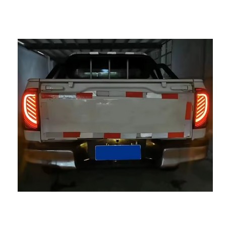 FEU ARRIERE LEDS TOYOTA HILUX REVO (15-)