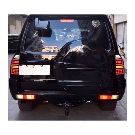 FEU ARRIERE LEDS MITSUBISHI PAJERO III et IV (00-12)