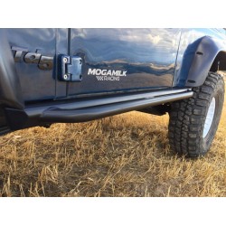 Protection bas de caisse renforcé noir D6 LR Defender 90